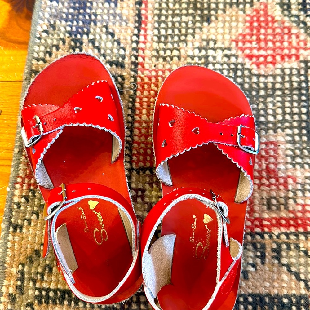 Sun San red sandals size 11